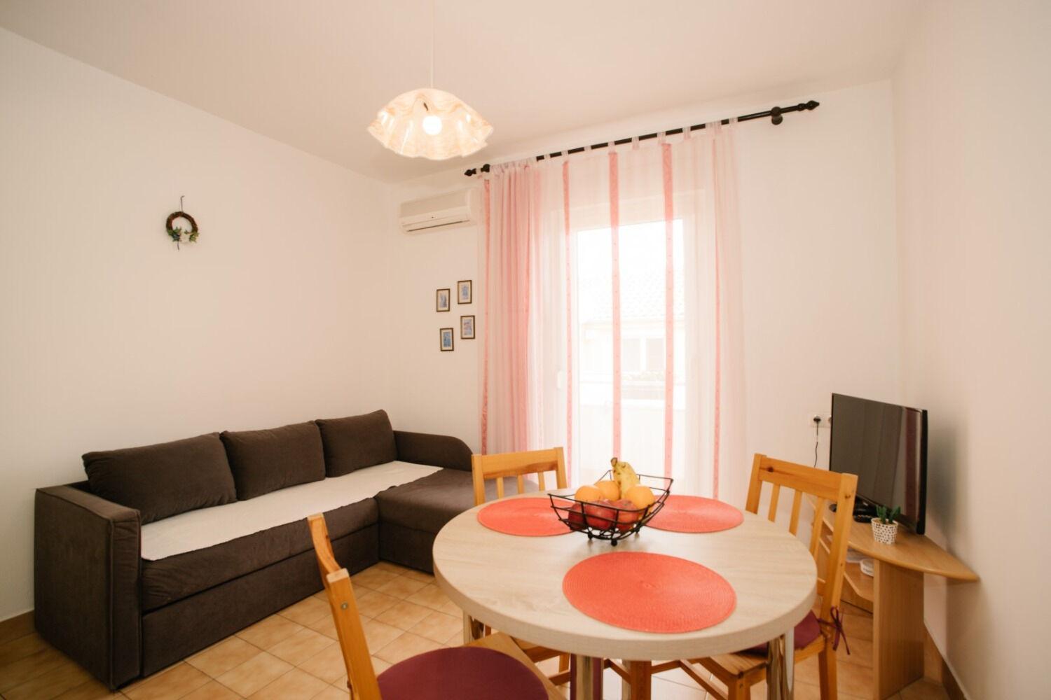 Apartments Petri - Close To The Sea Тисно Екстериор снимка